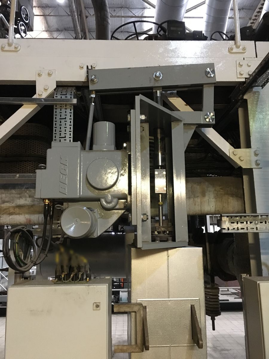 Beck actuator on a boiler feed regulating valve