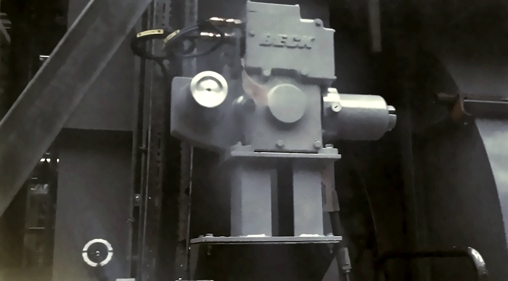 Beck 11-209 electric actuator on a boiler fan damper mounting plinth